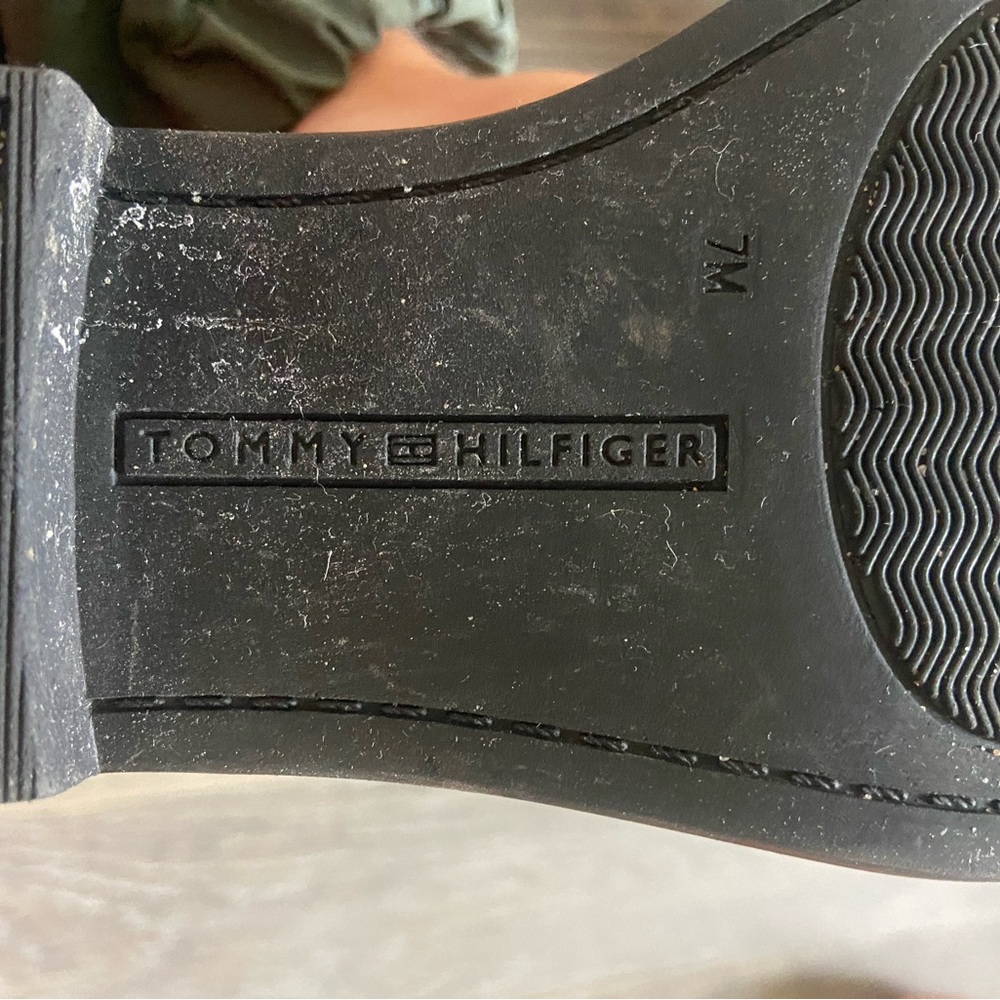 Boots - Picture 4 of 4